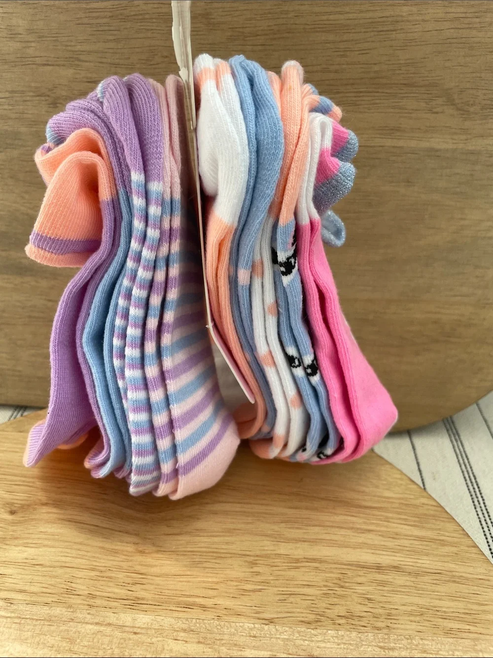 SALE! 50% Off NWT Kids 9-Pack No Show Socks - Size 6-8.5